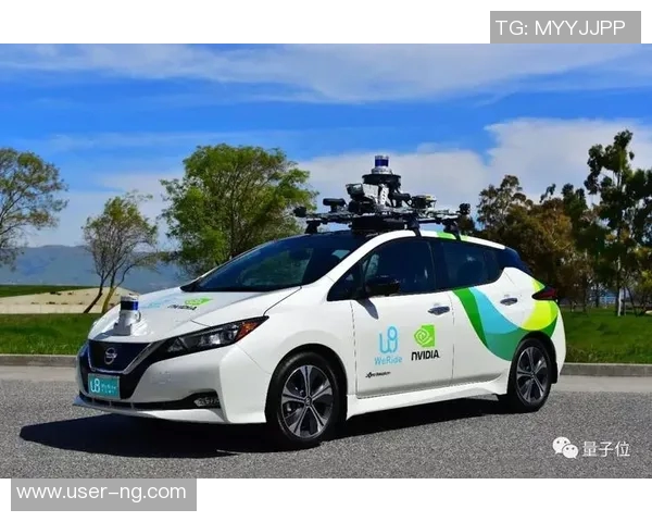 流浪者后卫迪容斯特林因车祸被捕起诉涉违规驾驶引发关注