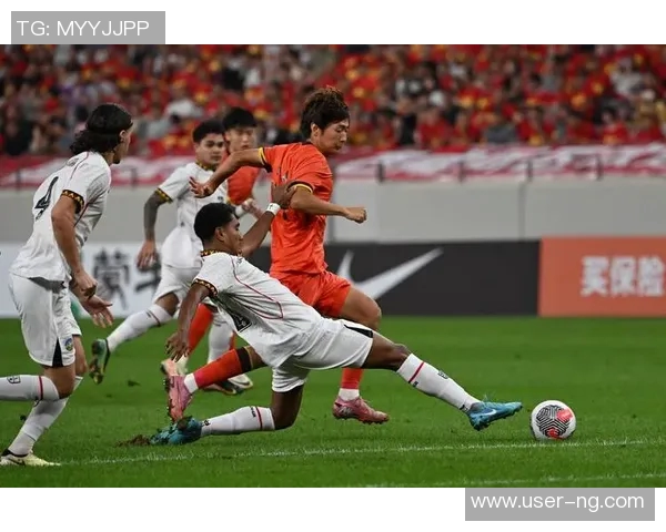 中国队与泰国队战平历史性晋级U23亚洲杯淘汰赛阶段的精彩瞬间